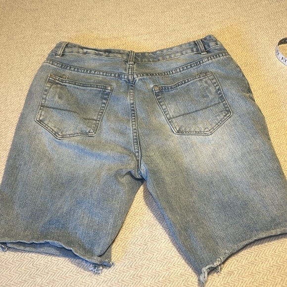 Kuwalla Tee Light Blue Denim Shorts.  Kuwalla Jorts.  Jean Shorts.  Size 36 - Picture 3 of 11